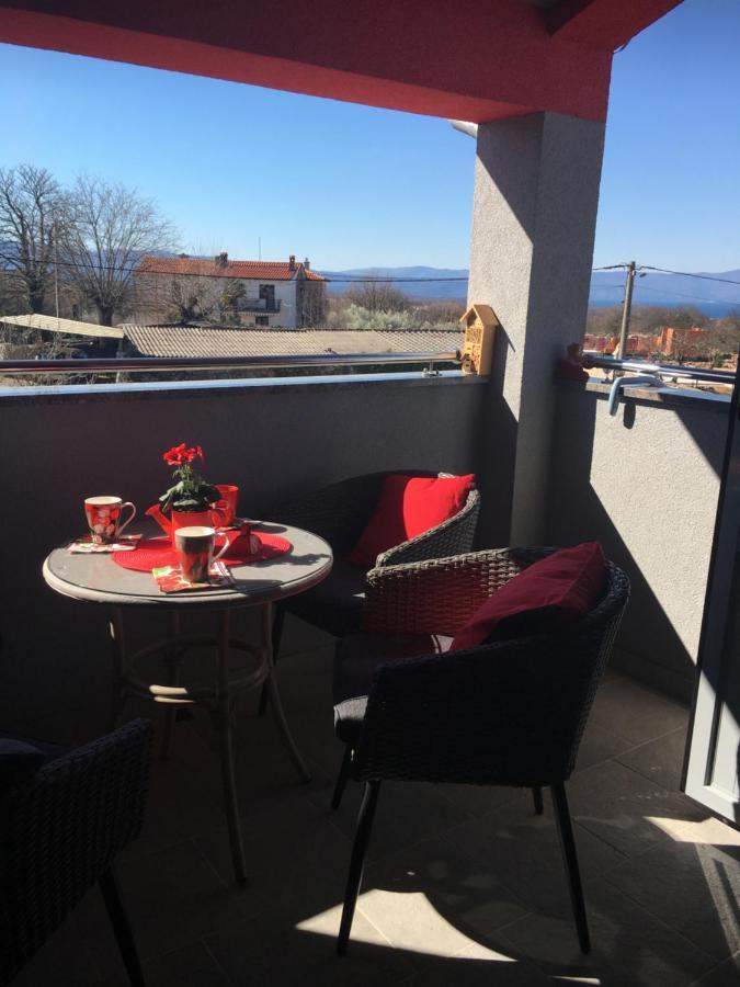 Nikka Apartments Малинска Екстериор снимка