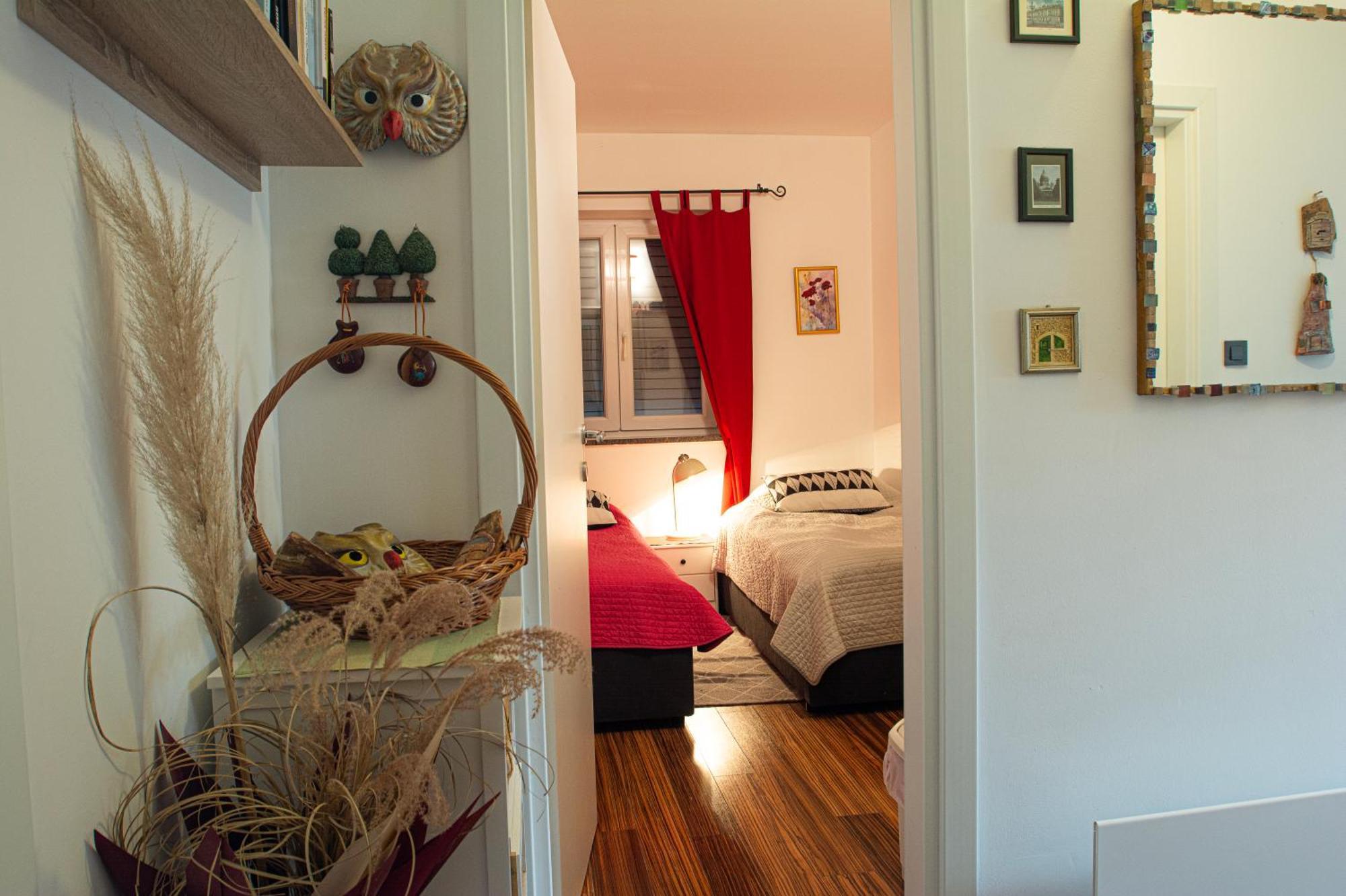 Nikka Apartments Малинска Екстериор снимка